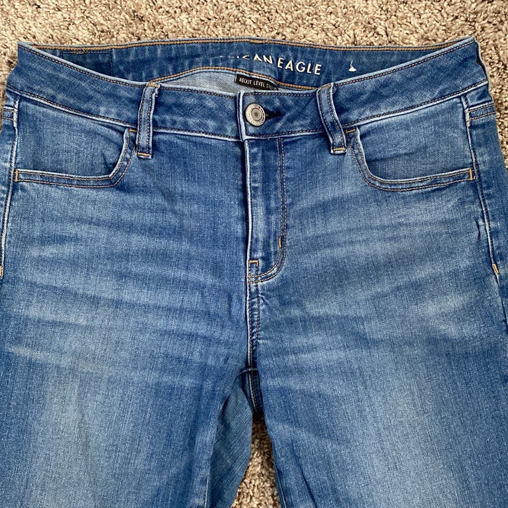 American Eagle Next Level Stretch Jegging in size 10 L. Excellent condition